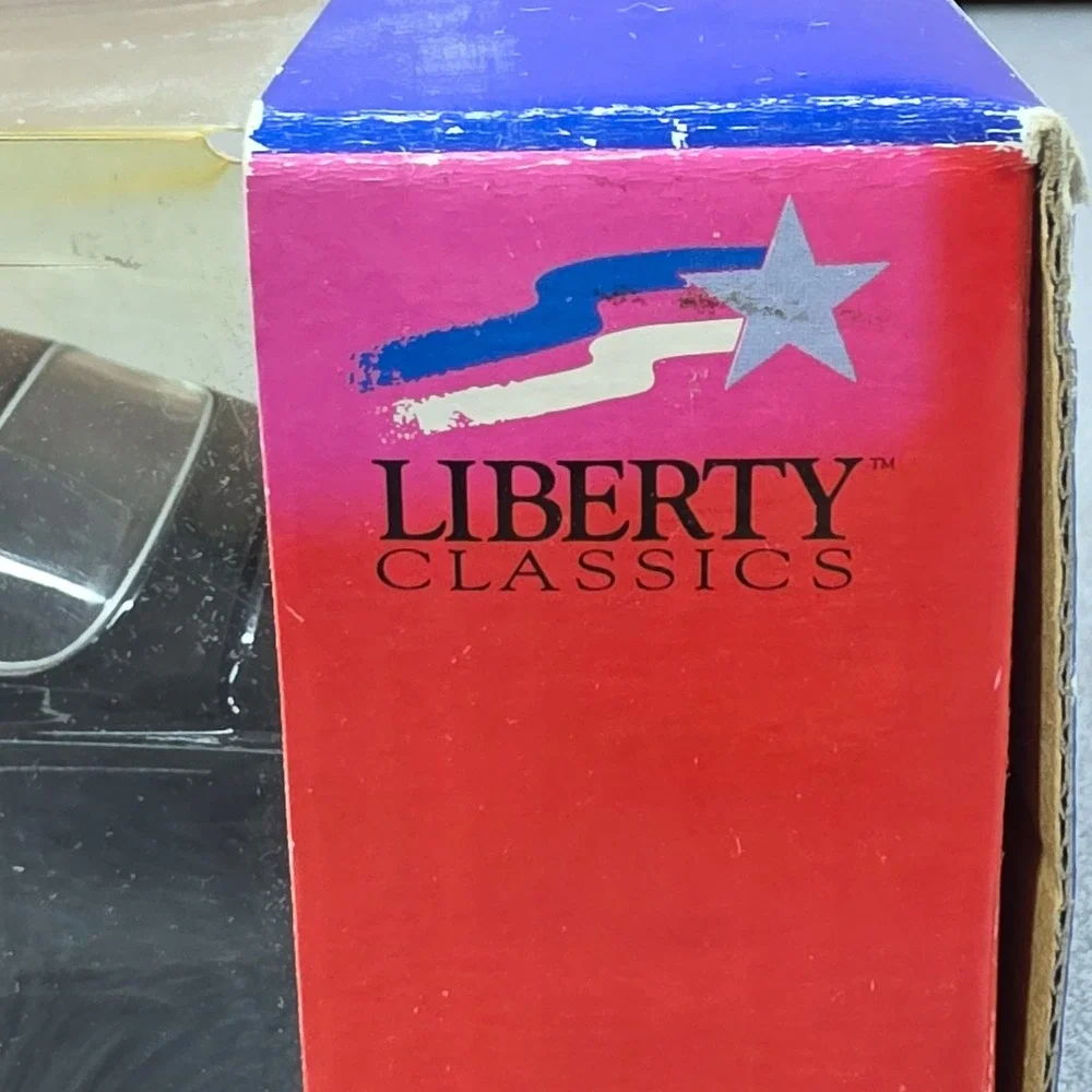 Liberty Classics 1949 Merc Street Rod 1/25 Black Flame Limited Edition Box Wear